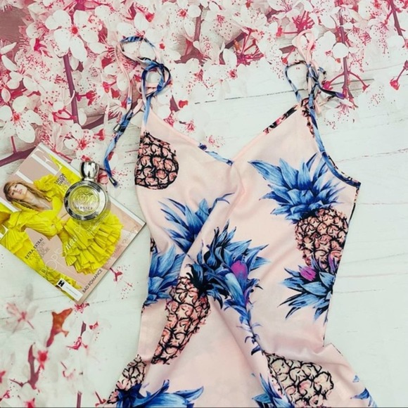 Shein - PIneapple Shift Dress - Picture 2 of 6